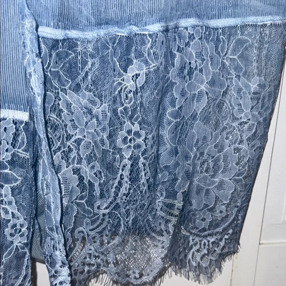Light Blue Lace-Hem Women's Scarf - Picture 5 of 5